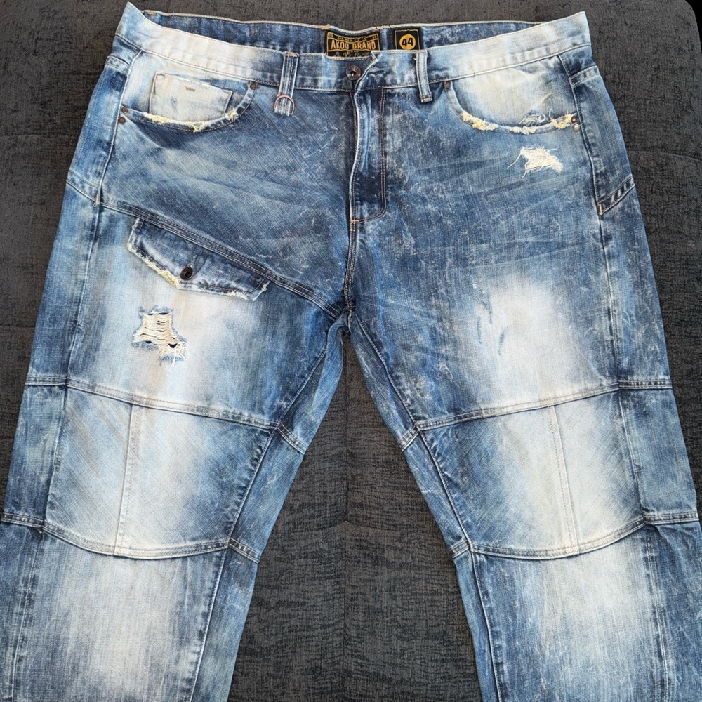 Blue Akoo Distressed Jeans